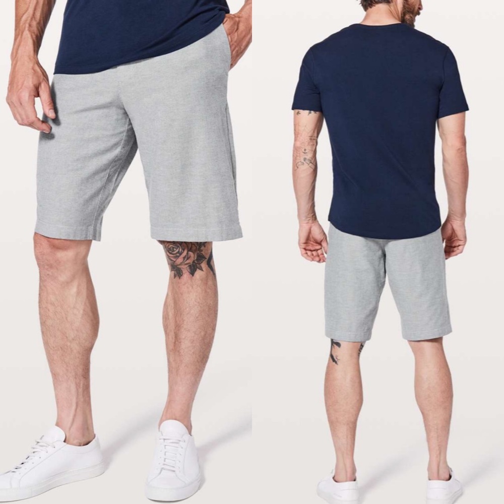 Lululemon Commission Short Relaxed *Qwick Oxford 11" Black / White